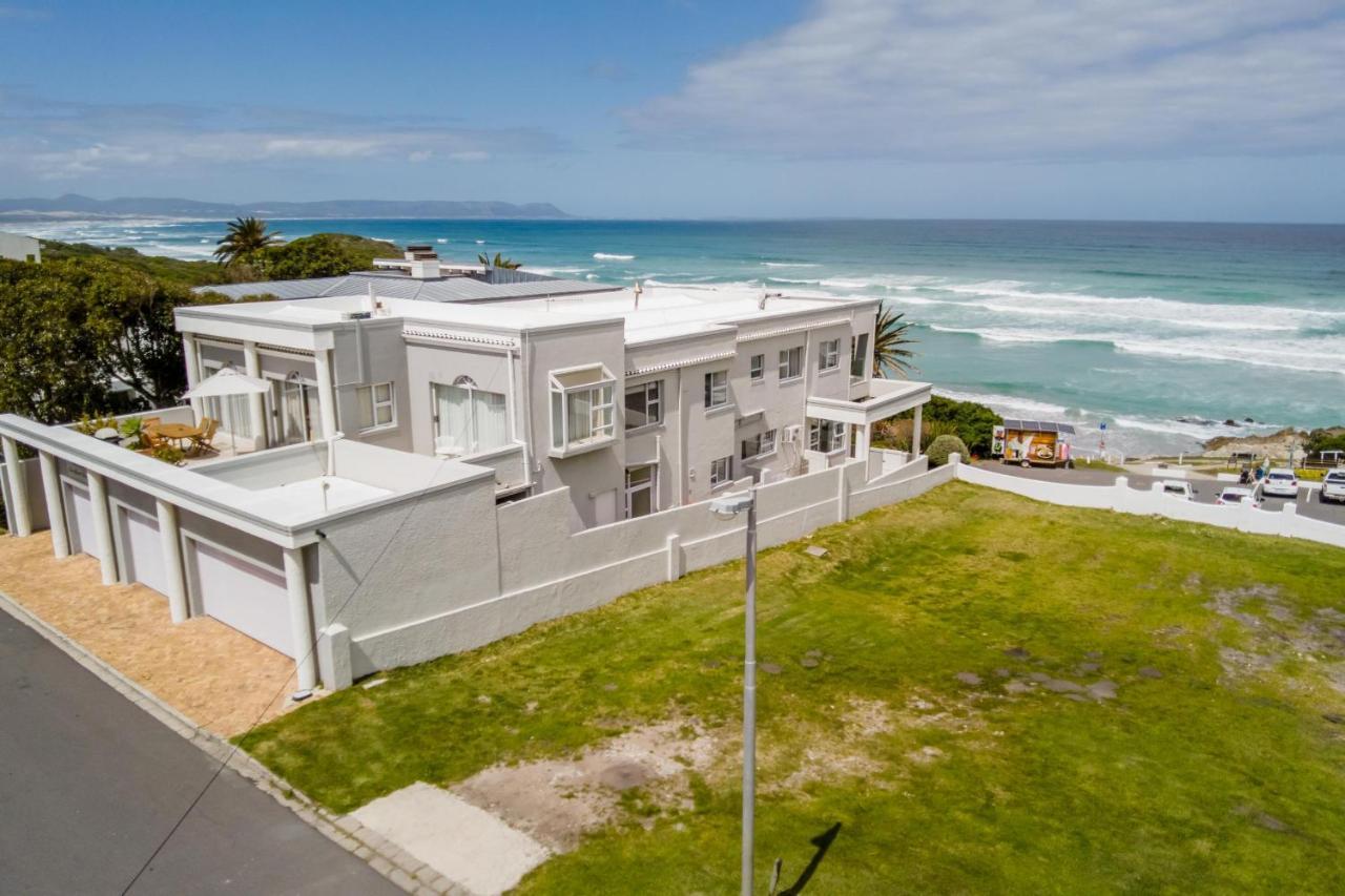 Hermanus Beachfront Lodge - Solar Power Eksteriør billede