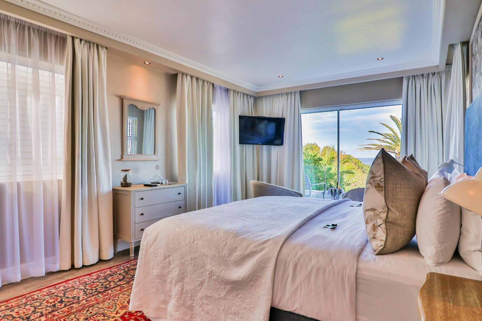 Hermanus Beachfront Lodge - Solar Power Eksteriør billede